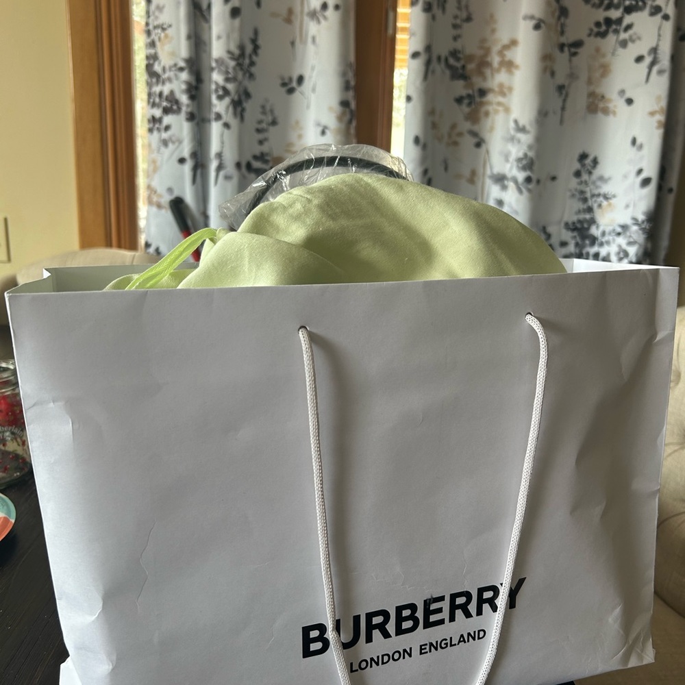 Brand new Burberry bag and wallet - Picture 11 of 11